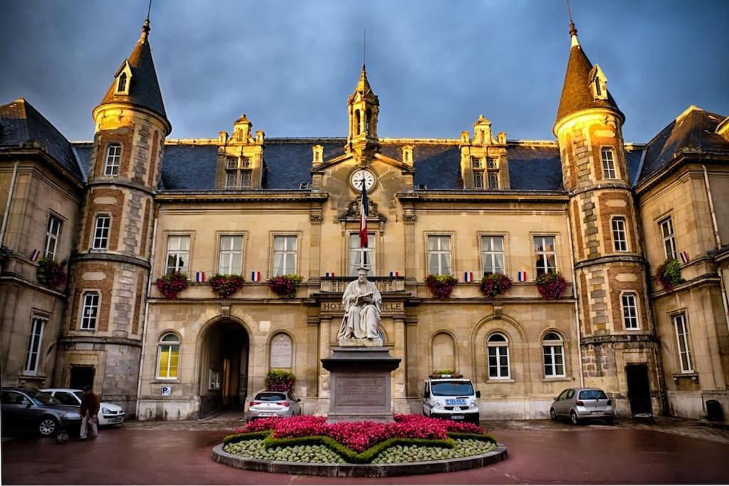 Villa Eugenie Melun Zewnętrze zdjęcie